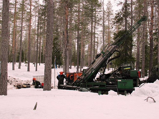 Drilling in north eastern Finland. Photo Martti Melamies.